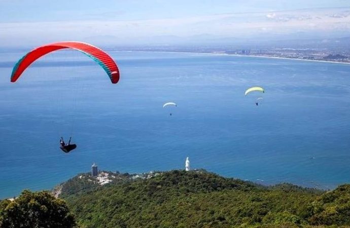 وزارة الرياضة تمنع ممارسة رياضة أو أنشطة الـ Acro-Paragliding في لبنان