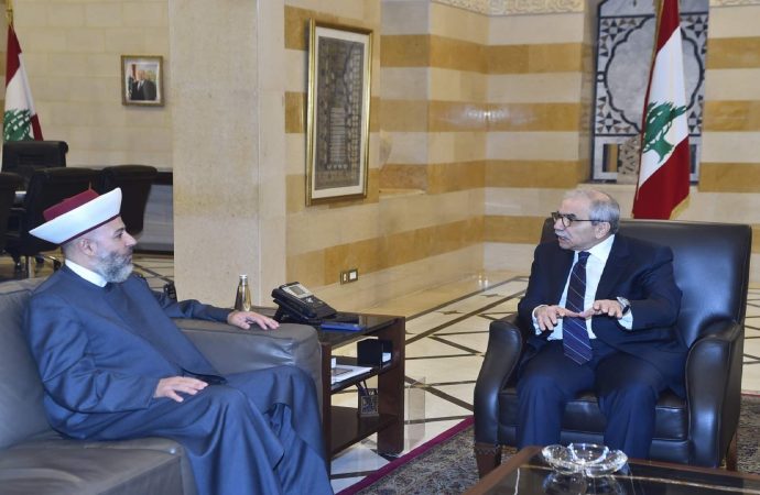 مفتي بعلبك – الهرمل بعد لقائه سلام: النزول الى الشارع سلاح ذو حدين لا ندري كيف يمكن أن يؤثر علينا وعلى البلد ككل