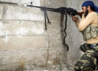 عائلات تغادر حيًا علويًا قرب دمشق بعد تهديدات بإخلاء مساكنها