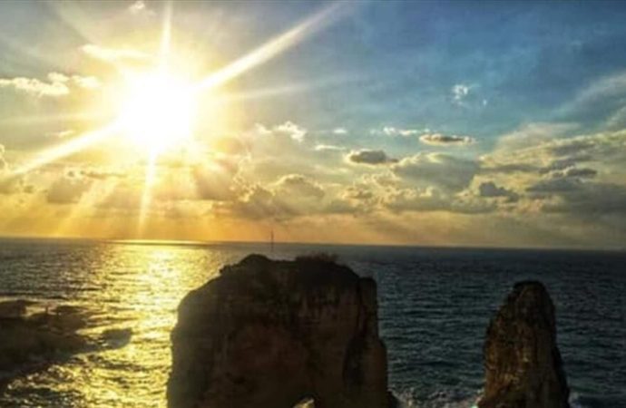 طقس صيفيّ معتاد ورطب واستقرار في درجات الحرارة ساحلًا