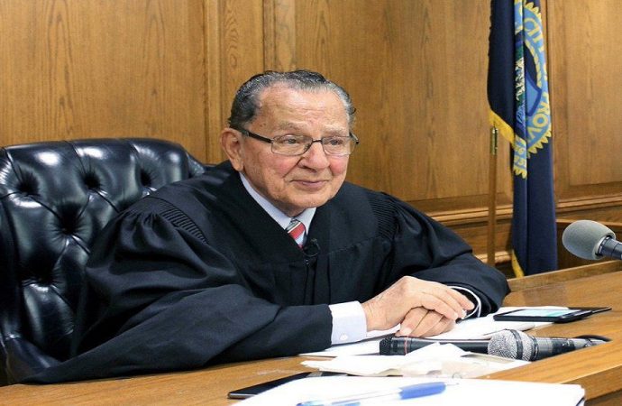 رحيل “القاضي الرحيم” فرانك كابيرو