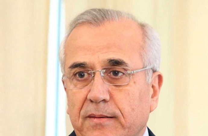 الرئيس سليمان: تكتفي قوى الممانعة بإطلاق تهم الخيانة والعمالة وبالتبشير بتكديس الصواريخ