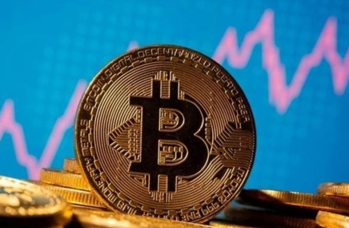 البتكوين عند قمة جديدة مع تزايد توقعات خفض الفائدة في أمريكا!