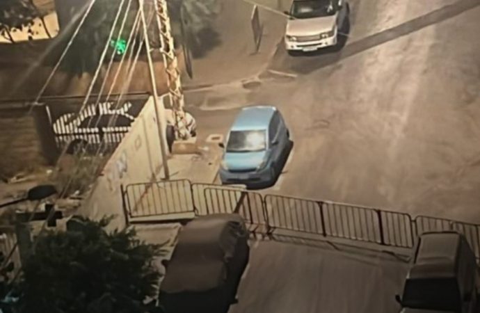 إجراءات أمنيّة أمام منزل سلام ليلاً