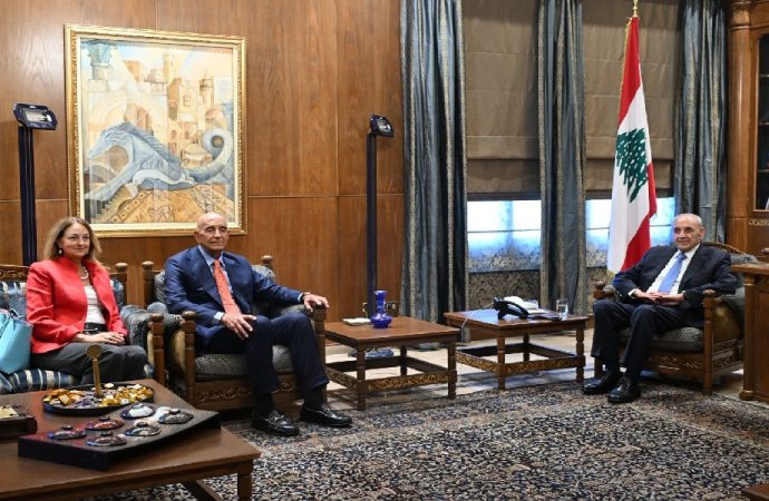 اللقاء المرتقب بين برّاك وبرّي… وطيف لاريجاني