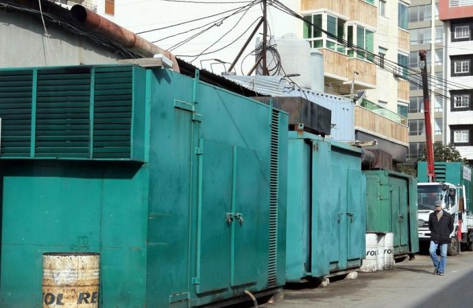 الدولة تخسر مليار دولار سنويًا من الكهرباء