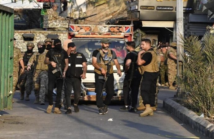 في مخيم برج البراجنة: مسرحية تسليم السلاح الفلسطيني؟