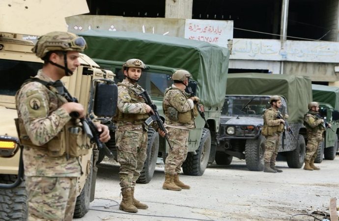 الجيش: لن نسمح بالإخلال بالأمن أو قطع الطرقات