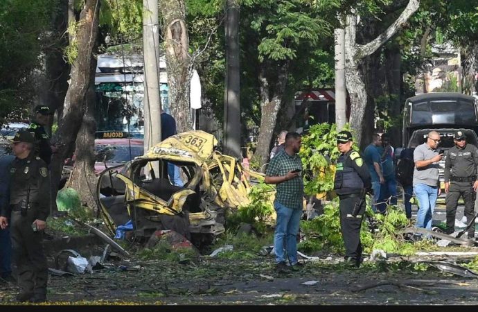 اتهام شخصين بالضلوع في تفجير شاحنة مفخخة في مدينة كالي الكولومبية
