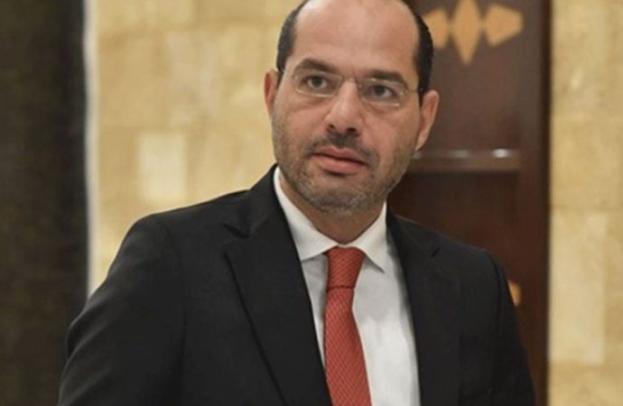 مراد: لعدم التطاول على رئاسة الحكومة