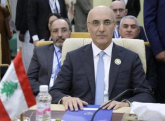 الحجار يُطمئن اللبنانيين: مباحثات باراك سارت بشكل إيجابي