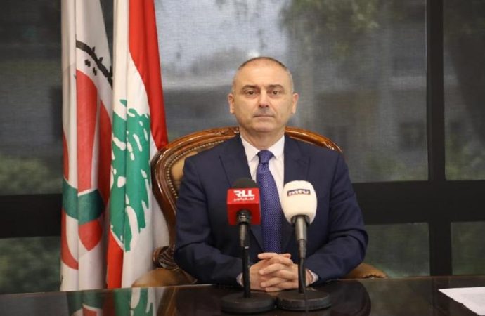 محفوض يرد على قاسم: عنترياتك فارغة!