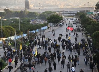 حشود لمناصري “الحزب” تتجه بكثافة نحو الطيونة