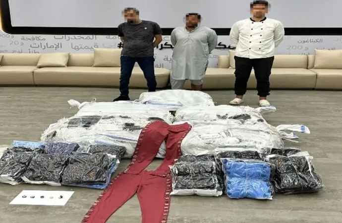 عملية “الأزرار السامة” النوعية… شرطة دبي تُحبط تهريب أكثر من 89 ألف قرص كبتاغون!