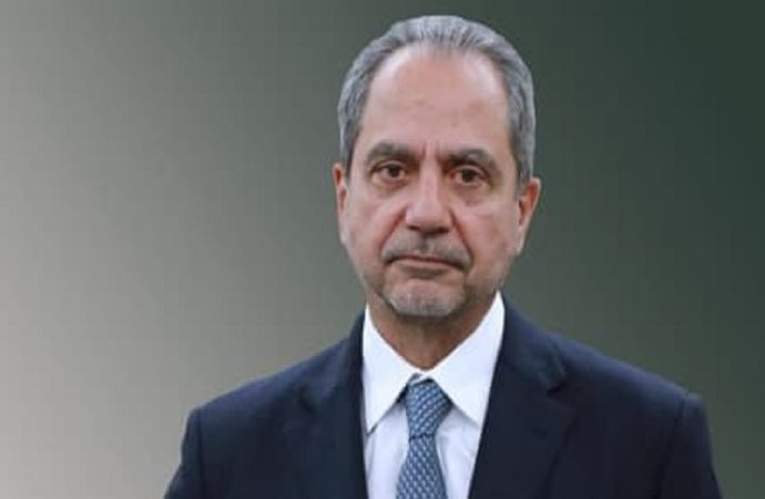 أول ناقلة نفط كويتية ترسو في مياهنا