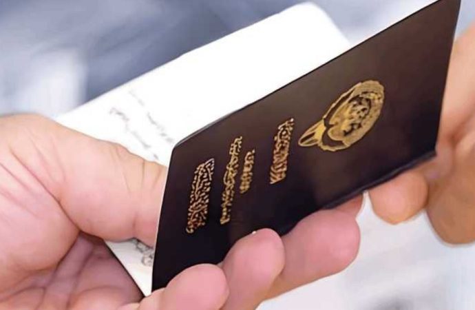 بينهم لبناني… الكويت تضبط عصابة تزوير