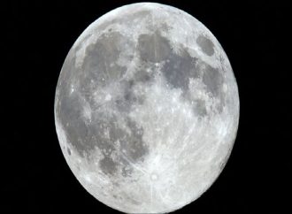 “ناسا” تخطط لبناء مفاعل نووي على سطح القمر