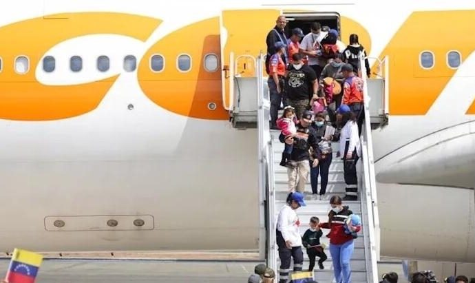 أميركا تمهّد لترحيل 268 ألف مهاجر