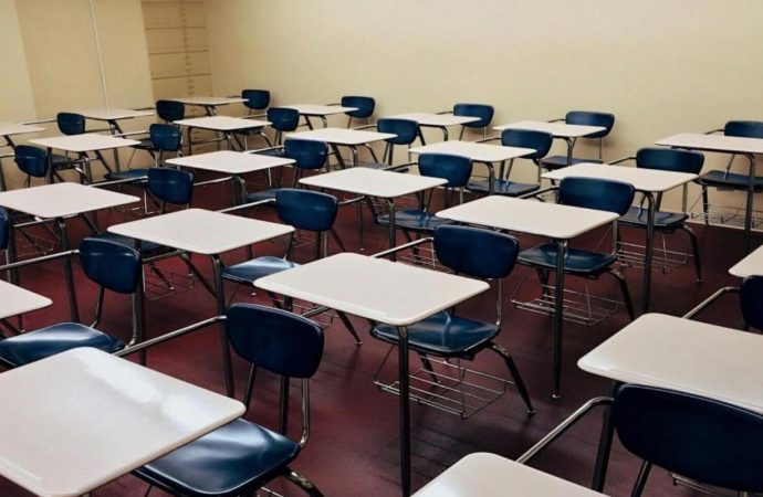 ضربة قاضية.. زيادات الأقساط المدرسية تقارب 50 في المئة