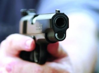 شهر مسدّسه بوجه عنصر سير… وهذا ما حصل!