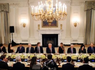 إيلون ماسك يغيب عن قمة ترامب “التكنولوجية”