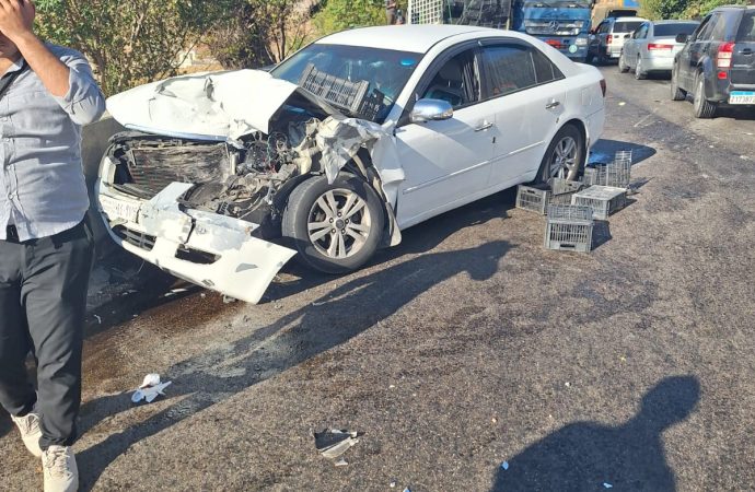 ‏التحكم المروريّ: ٧ جرحى نتيجة تصادم بين ٥ مركبات على طريق عام المريجات