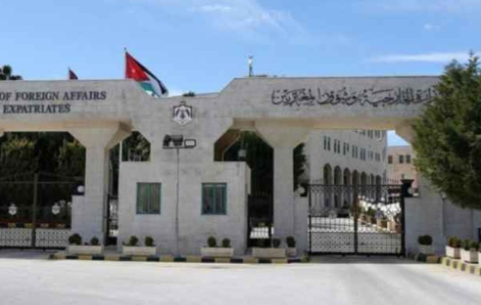 الخارجية الأردنية: تهجير الفلسطينيين من أرضهم جريمة حرب سنتصدى لها
