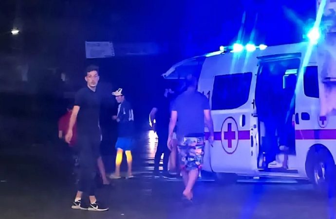 شمالًا.. قاد سيارته عكس السير فاصطدم بدراجة نارية!