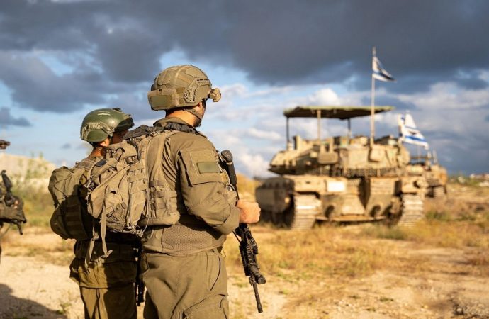 هجوم غير مسبوق على غزة.. هذا ما قاله مسؤول إسرائيلي!