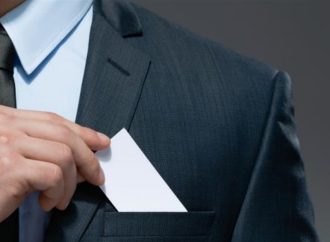 رجل أعمال متني يدرس وضعه الانتخابي: حظوظي جيدة