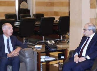 سلام عرض الاوضاع مع سفيري فرنسا ومصر