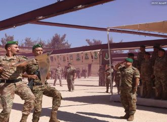 حفل تخريج وتوزيع إفادات على عسكريين تابعوا دورات عدة بإشراف فريق تدريب فرنسي