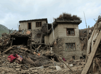 زلزال أفغانستان يحصد أكثر من 1450 ضحية وسط استمرار عمليات الإنقاذ وتحذيرات من أزمة إنسانية