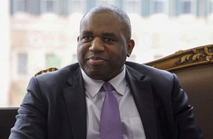 وزير الخارجية: بريطانيا لم تخلص إلى أن ما تقوم به إسرائيل في غزة إبادة جماعية