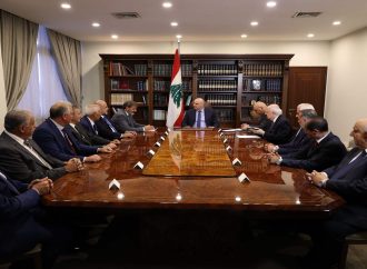 رئيس الجمهورية شدد أمام وفد نقابة خبراء السير على أهمية تعزيز السلامة المرورية