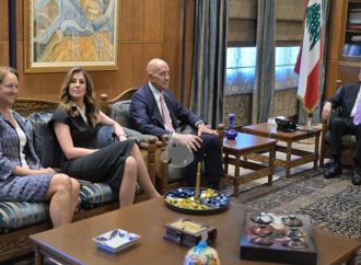 لبنان بعد زيارة الوفد الأميركي عالق بين واشنطن و”الحزب”