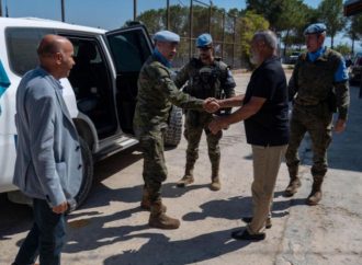 اليونيفيل تقدم مساعدات مدرسية لعدة مدارس