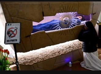 إعلان قداسة الطوباويين كارلو أكوتيس وبيار جورجيو فراساتي في الفاتيكان