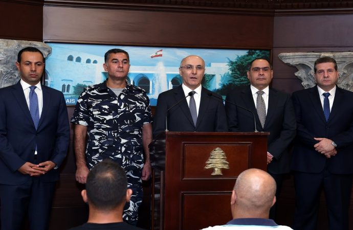 الحجار: مستمرون في مكافحة كل أنواع التهريب