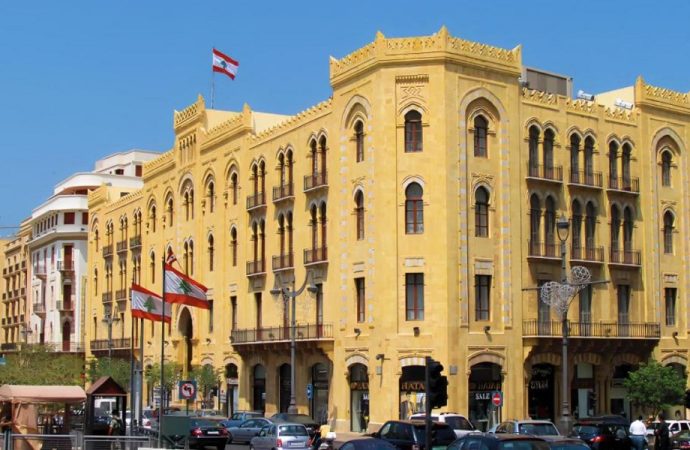 مؤتمر لدعم بيروت في تشرين الأول