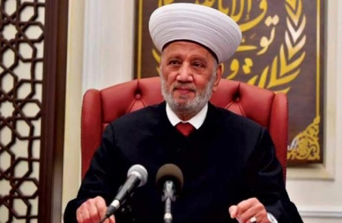 دريان: قرار السلم والحرب حصراً بيد الدولة ومؤسساتها