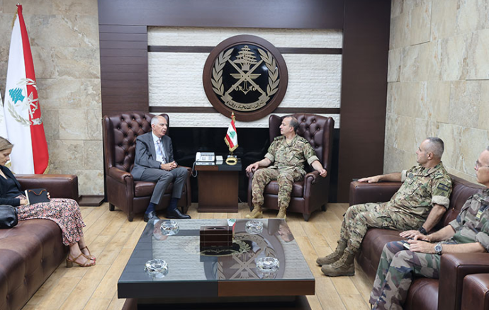 قائد الجيش استقبل السفير الفرنسي والملحق العسكري الأميركي