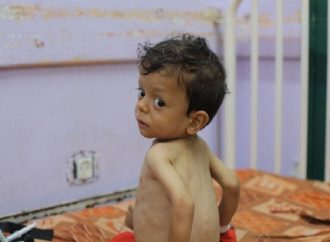 بريطانيا تعمل على إخراج أطفال مرضى ومصابين من غزة