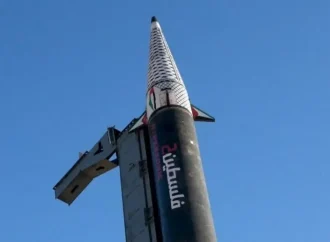 الحوثيون: استهداف تل أبيب رد أولي على قصف صنعاء