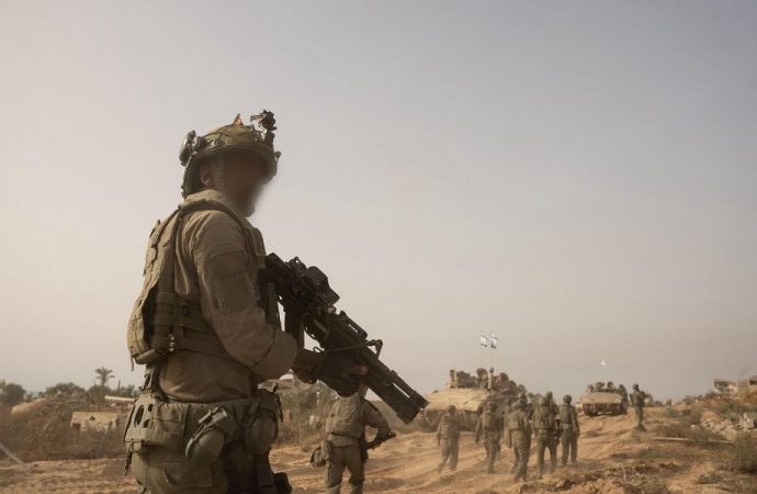 الجيش الإسرائيلي: اعتراض صاروخ أطلق من اليمن