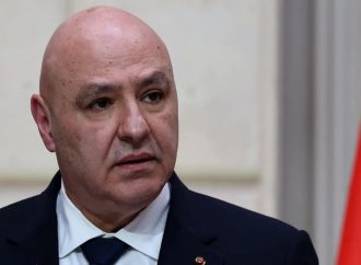 عون يجري اتصالات لتأمين حضور “الثنائي” في الجلسة