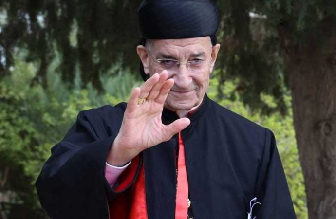 الراعي يفتتح مركزاً عصرياً لاستقبال الزوار في وادي قنوبين