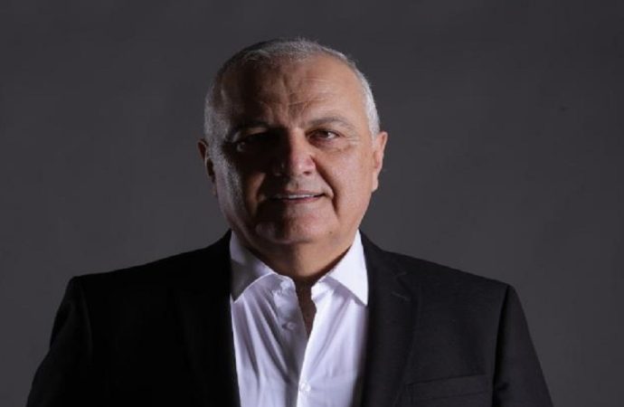 تهديد بالقتل للإعلامي وليد عبود!