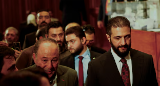 ناخبون سوريون يدلون بأصواتهم في انتخابات غير مباشرة لأول برلمان ما بعد الأسد